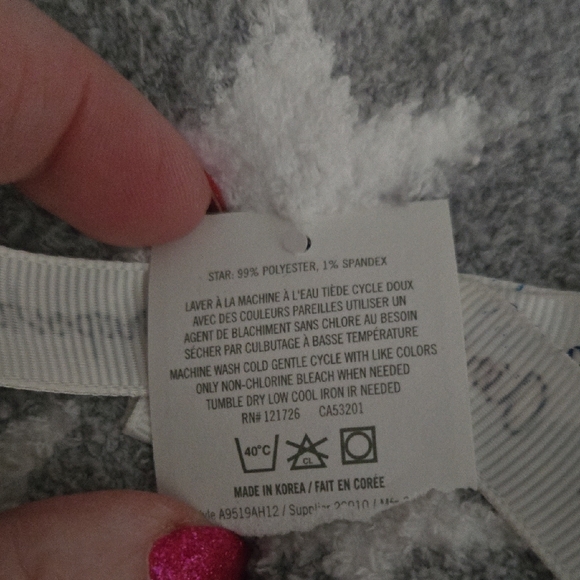 Aeropostale Fuzzy Socks Duo - Gray and Pink - Picture 6 of 7